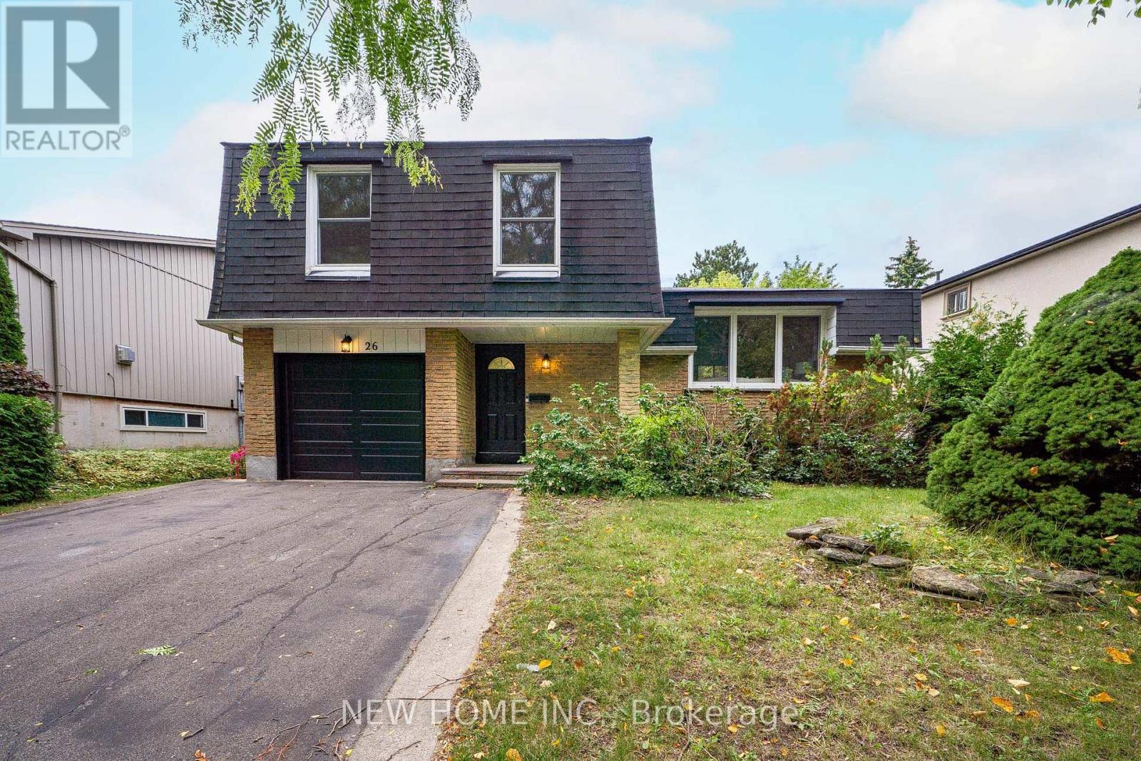 Detached sidesplit · Richmond Hill (North Richvale) — 1/42