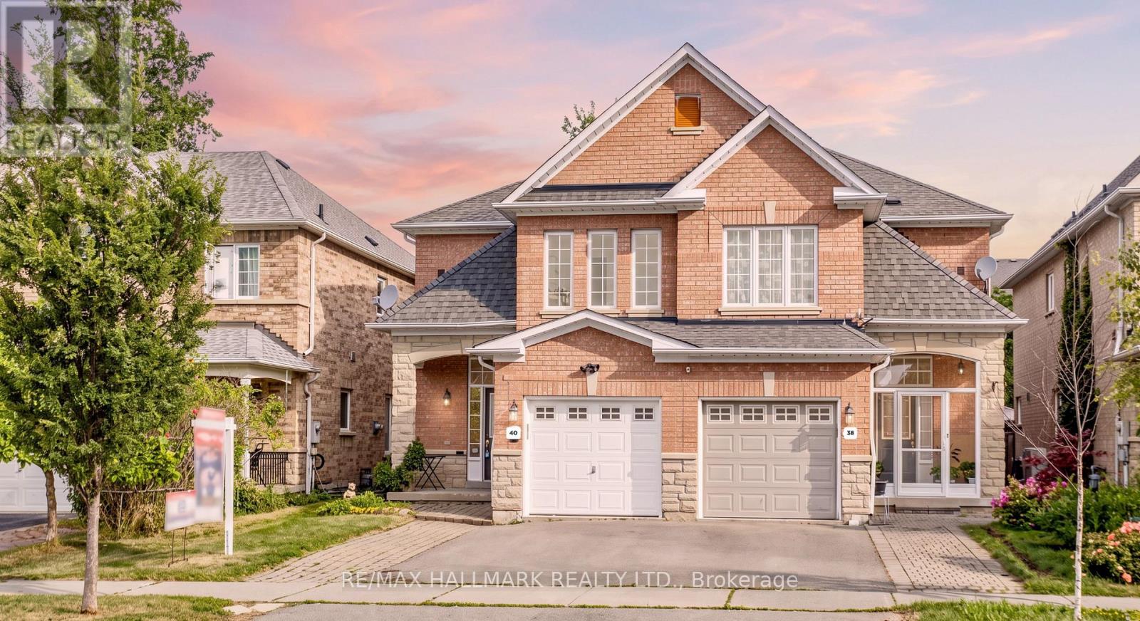 Detached house · Richmond Hill (Westbrook) — 1/50